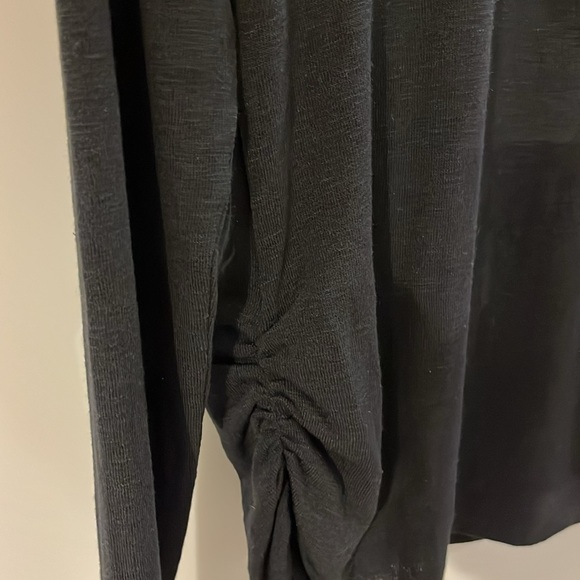 BNWOT Black - Michael Stars Turtleneck size L - Picture 7 of 7